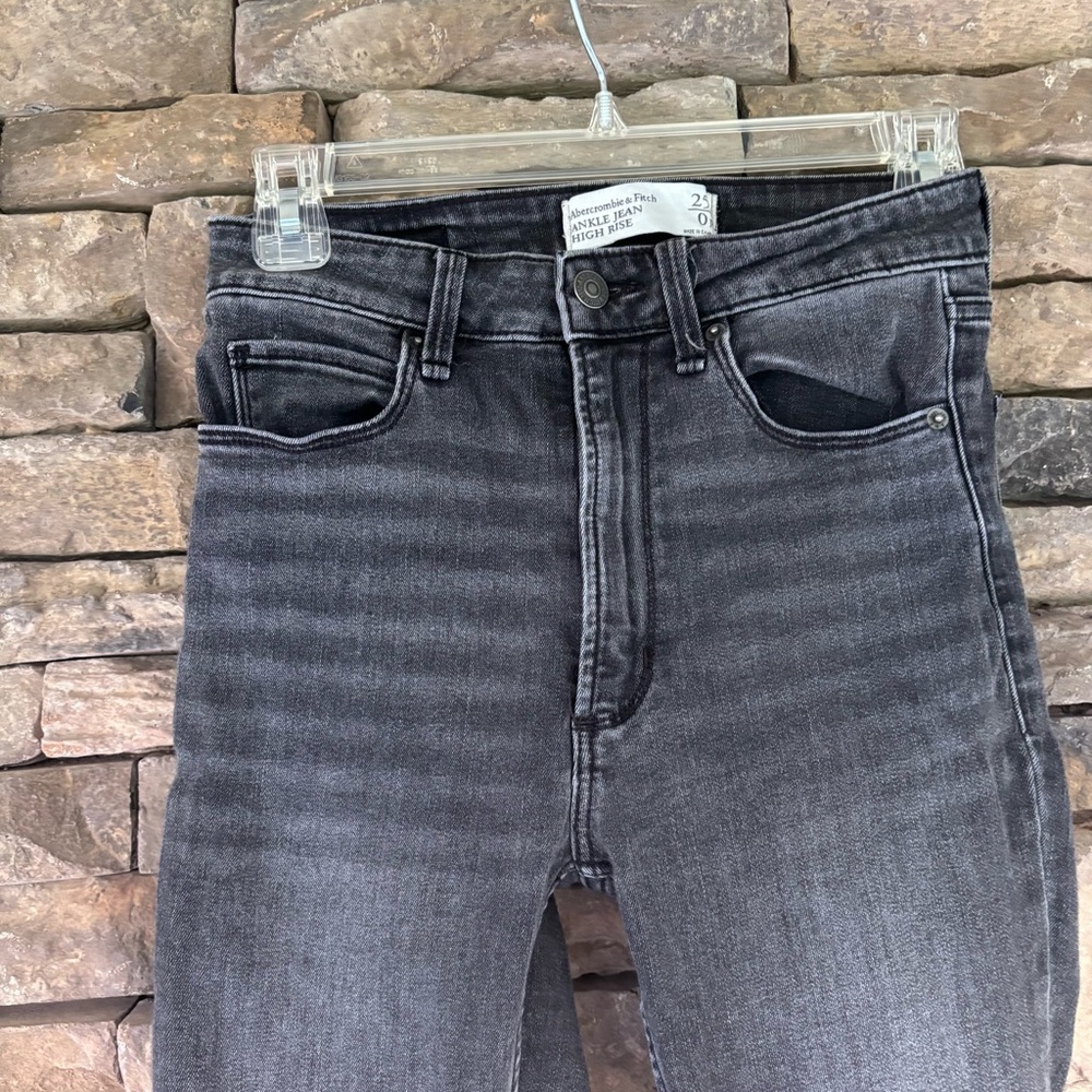 Abercrombie & Fitch Black Straight Leg Jeans Modern Style